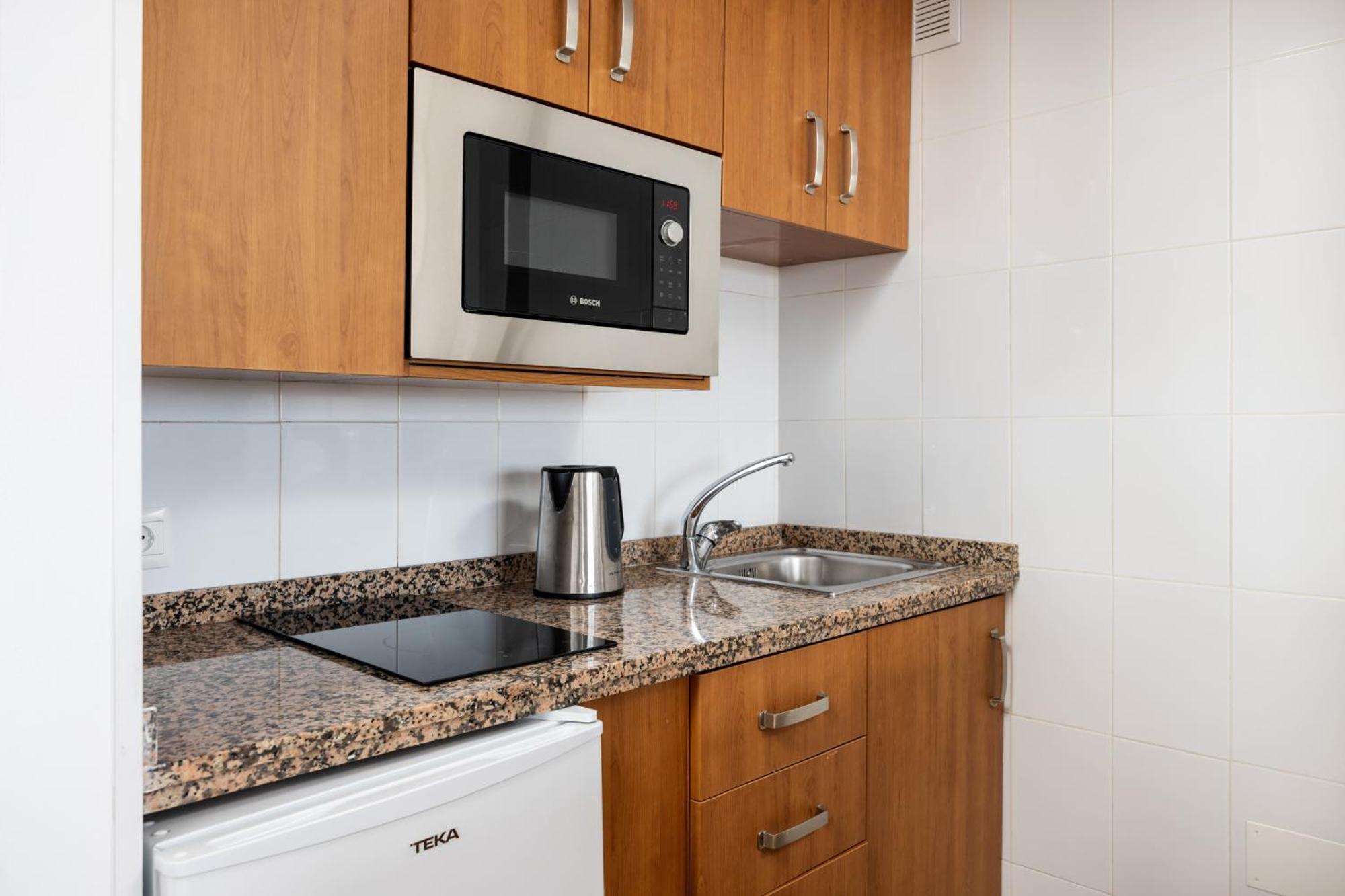 Benalbeach Premium Apartments By Alfresco Stays Benalmadena Exterior photo