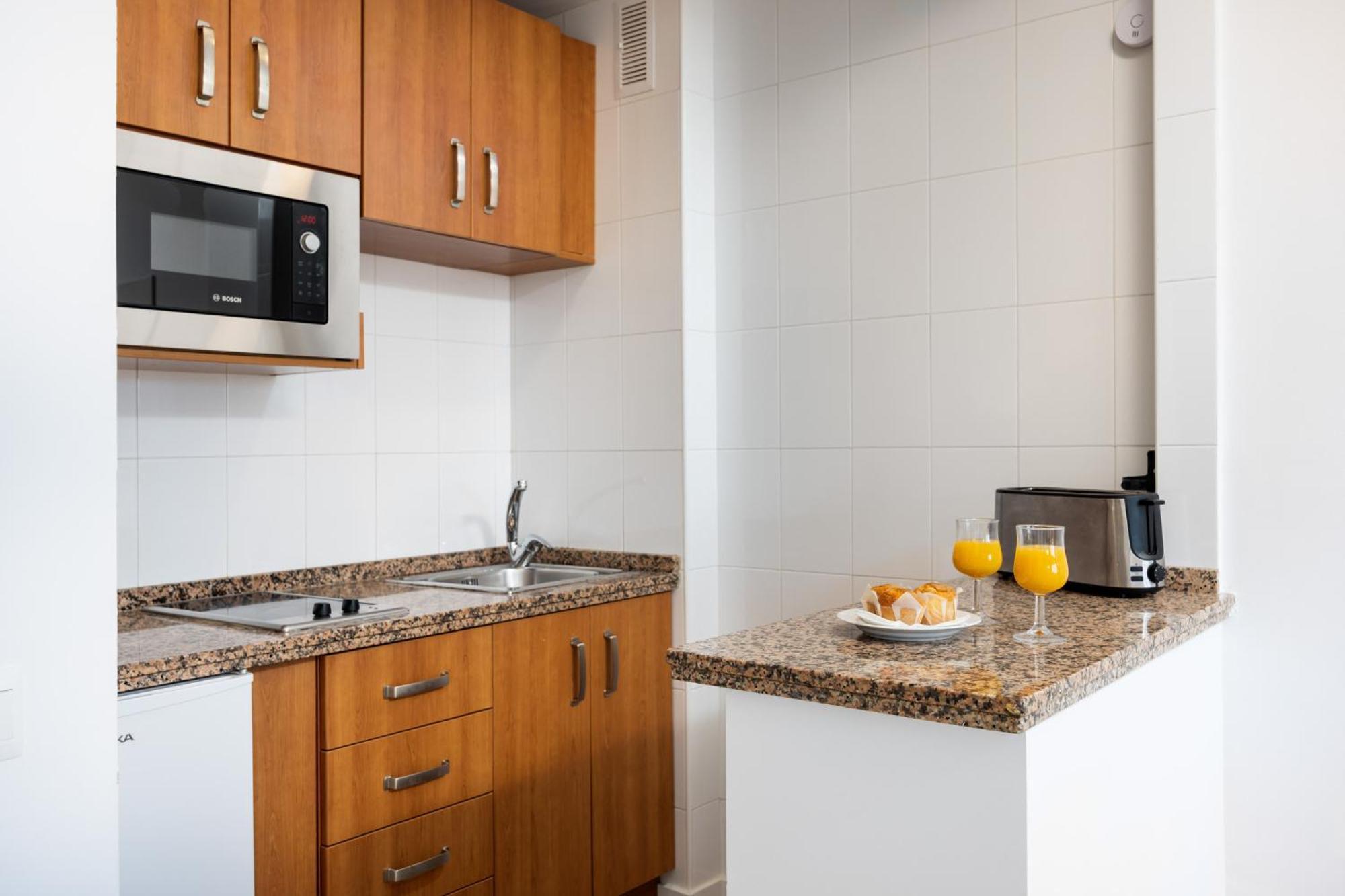 Benalbeach Premium Apartments By Alfresco Stays Benalmadena Exterior photo